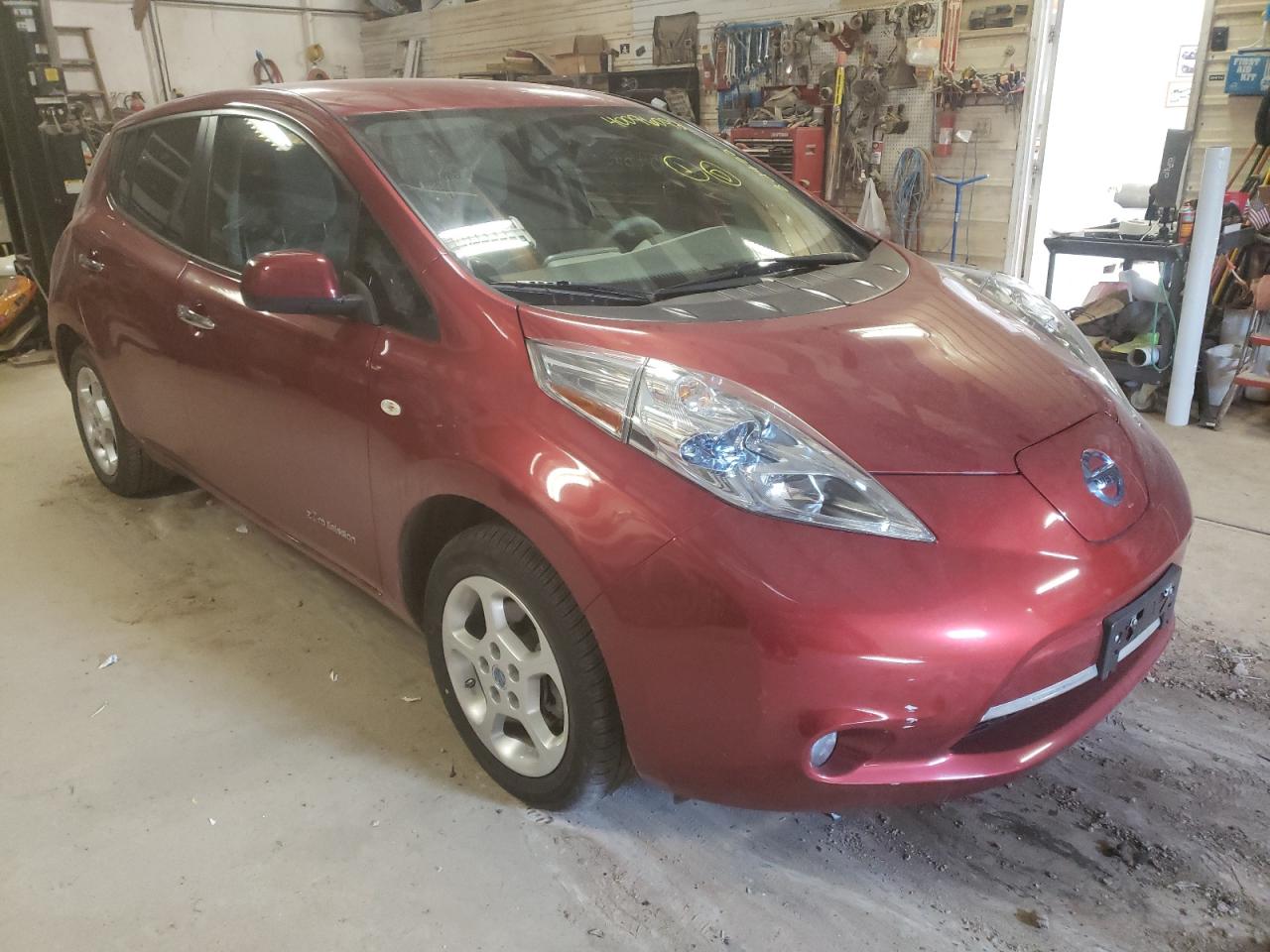 NISSAN LEAF SV 2011 with VIN JN1AZ0CP6BT003752 - Photo from auction
