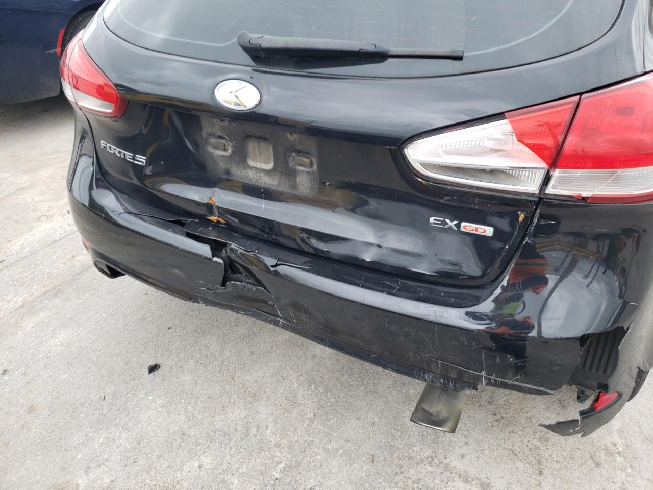 Zdjęcie 9 z aukcji – 2014 KIA FORTE EX z VIN KNAFX5A80E5233424