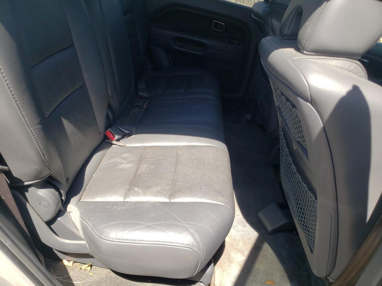 Photo 6 from auction – 2007 HONDA PILOT EXL with VIN 5FNYF285X7B043883