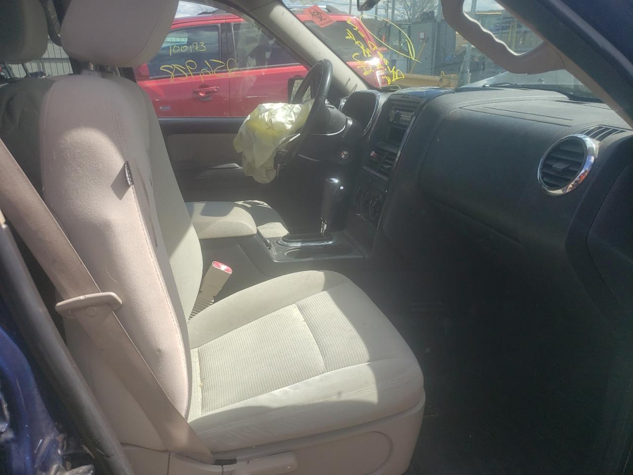 Photo 5 from auction – 2008 FORD EXPLORER S with VIN 1FMEU31E08UA20805