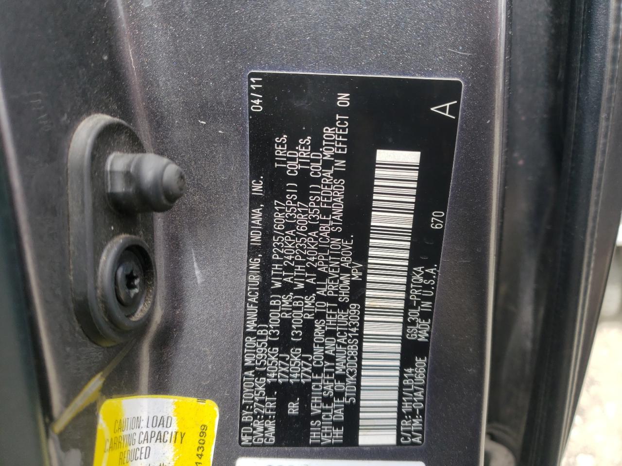 Photo 10 from auction – 2011 TOYOTA SIENNA XLE with VIN 5TDYK3DC8BS143099