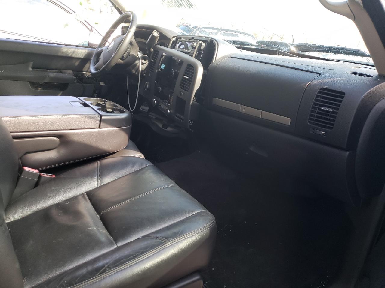 Photo 5 from auction – 2011 CHEVROLET SILVERADO with VIN 3GCPKSE30BG129877