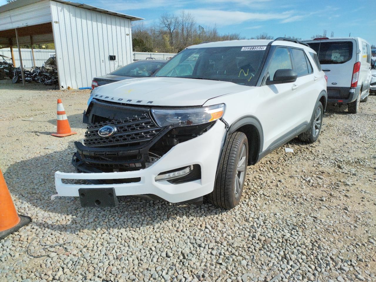 Photo 2 from auction – 2021 FORD EXPLORER X with VIN 1FMSK7DH9MGB60933