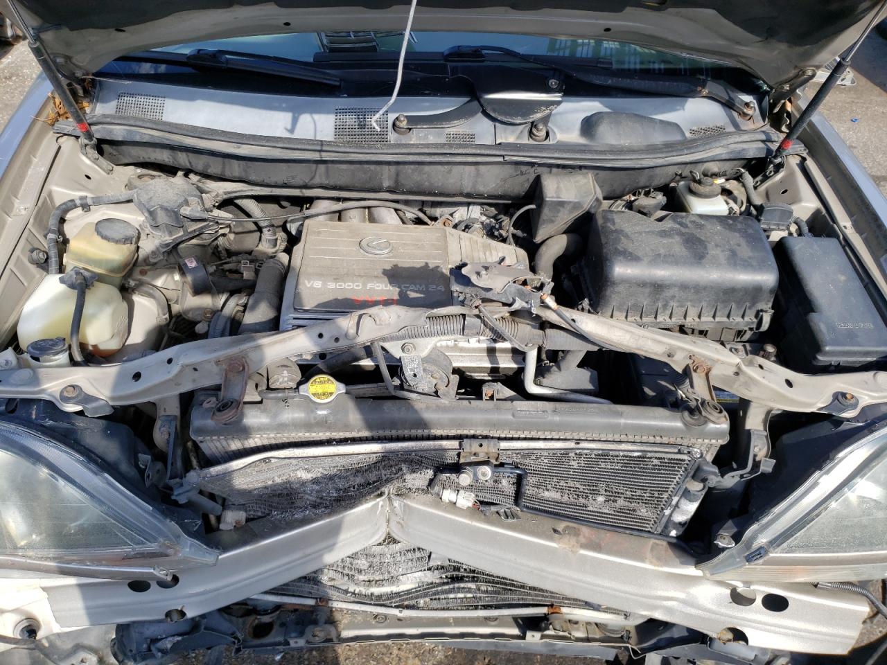 Photo 7 from auction – 2000 LEXUS RX 300 with VIN JT6GF10U1Y0077792