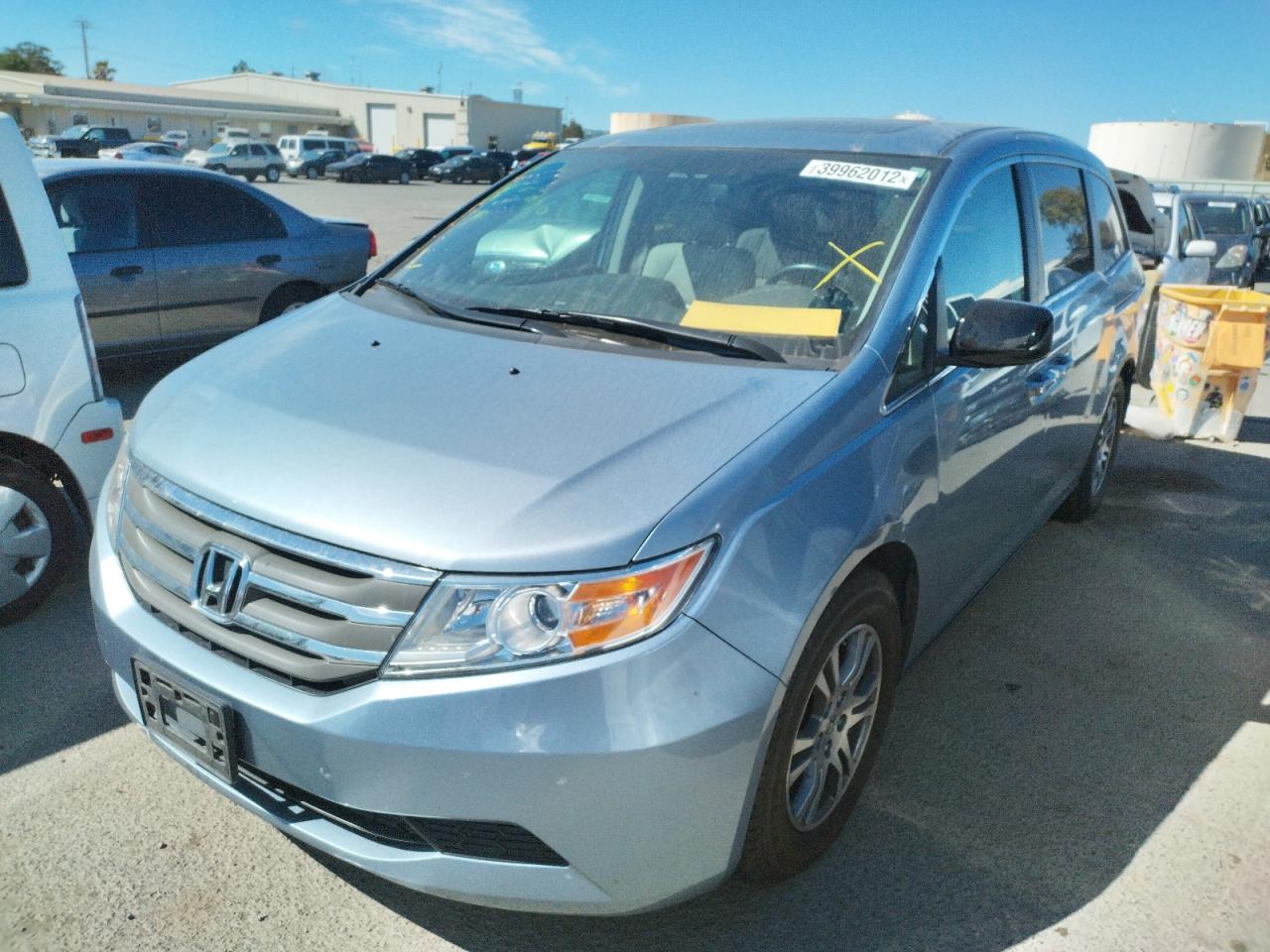 Photo 2 from auction – 2013 HONDA ODYSSEY EX with VIN 5FNRL5H68DB001117