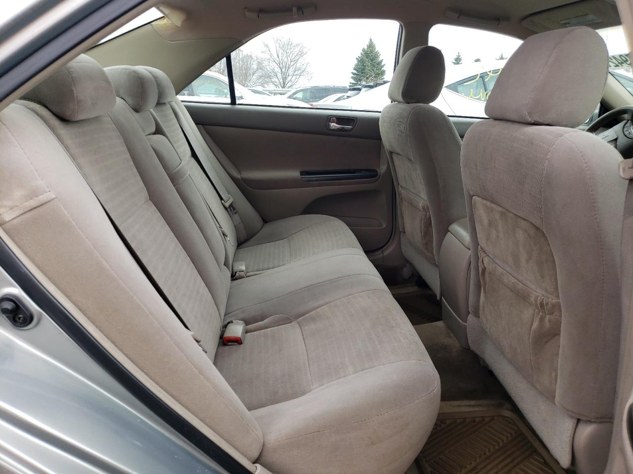 Photo 6 from auction – 2005 TOYOTA CAMRY LE with VIN 4T1BE32K05U550448
