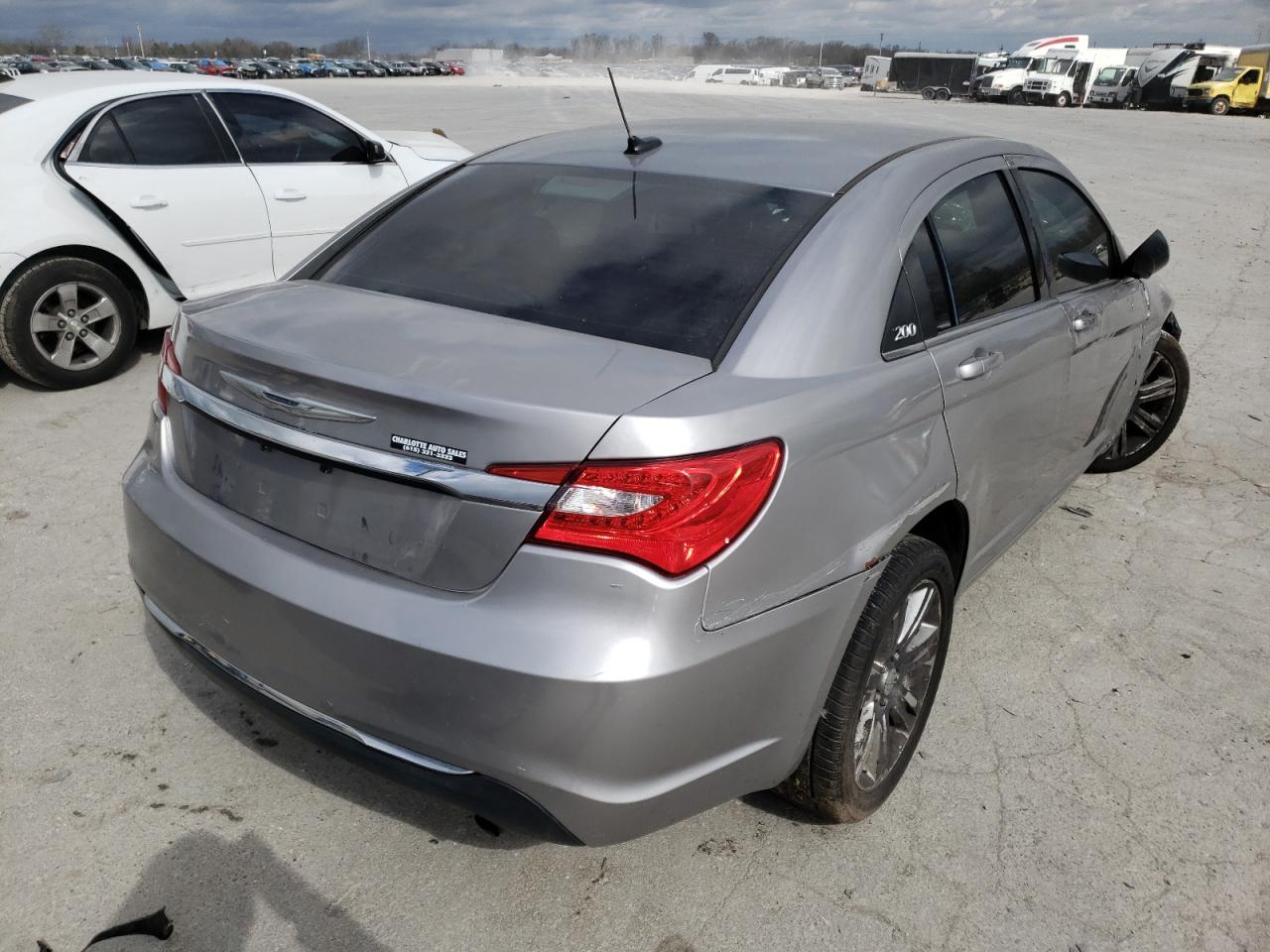 Photo 4 from auction – 2013 CHRYSLER 200 LX with VIN 1C3CCBAB9DN648238