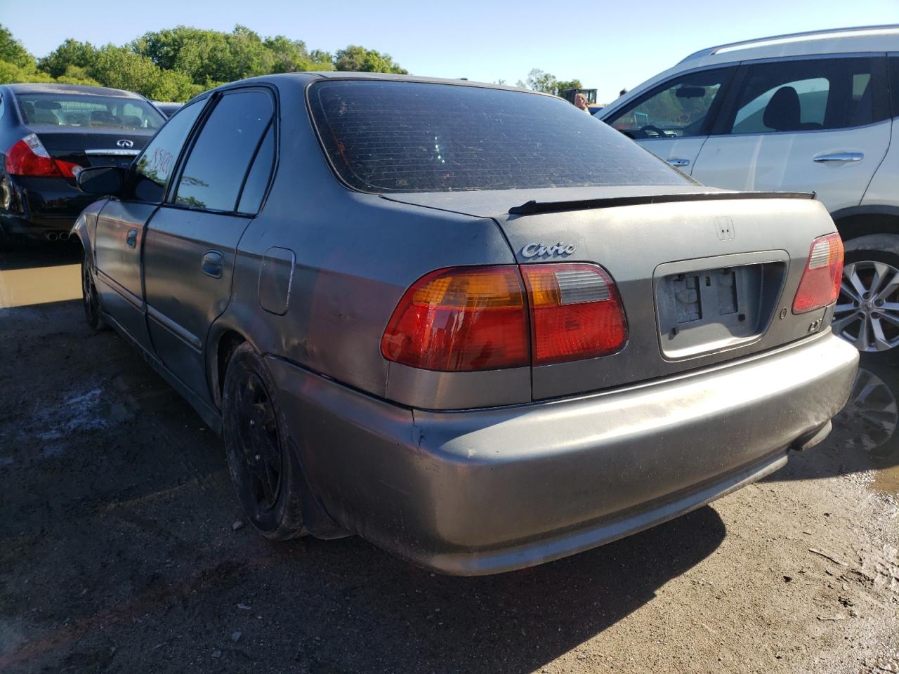 Photo 3 from auction – 2000 HONDA CIVIC BASE with VIN 2HGEJ6614YH530910