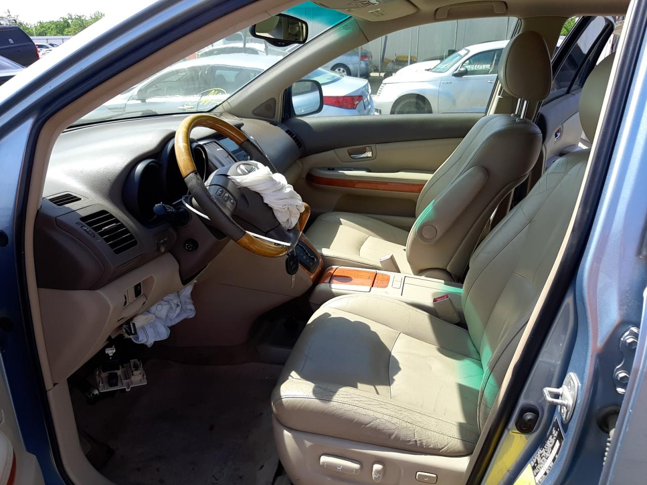 Photo 6 from auction – 2004 LEXUS RX 330 with VIN JTJGA31U640030475