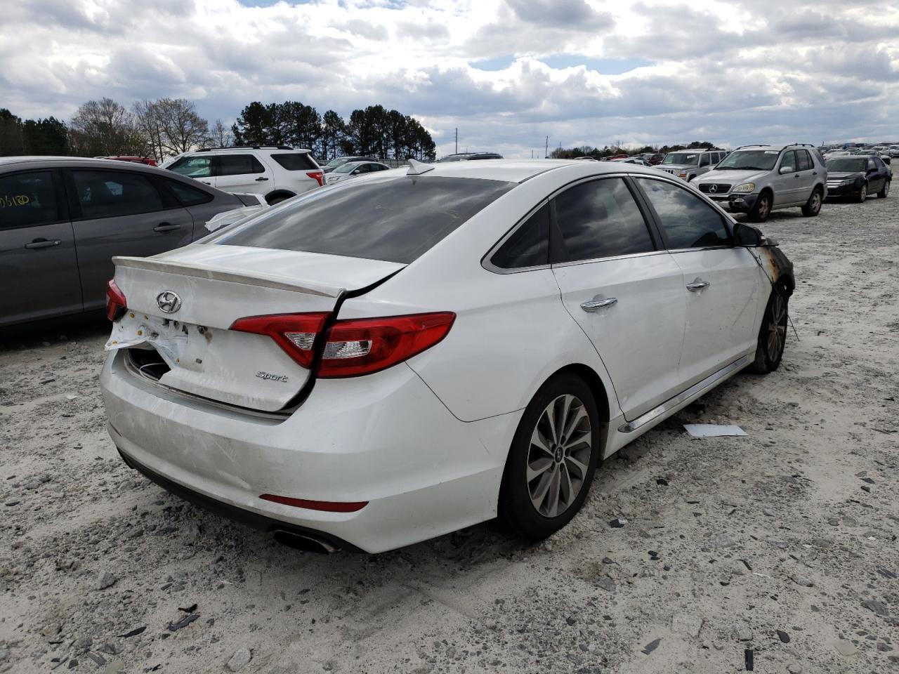 Photo 4 from auction – 2016 HYUNDAI SONATA SPO with VIN 5NPE34AFXGH423253