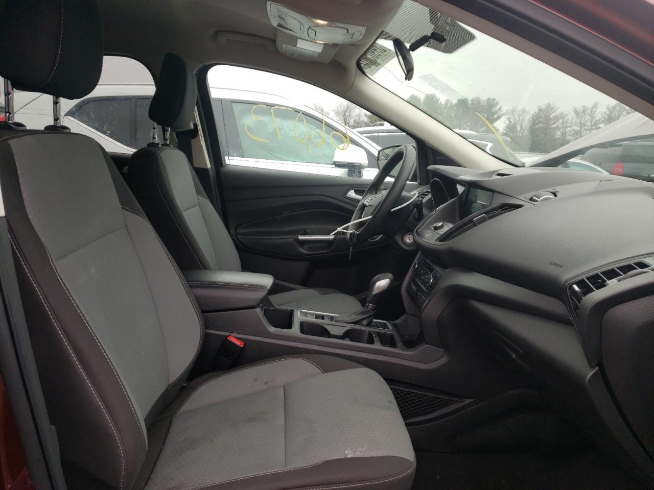 Photo 5 from auction – 2018 FORD ESCAPE SE with VIN 1FMCU9GD2JUC67516