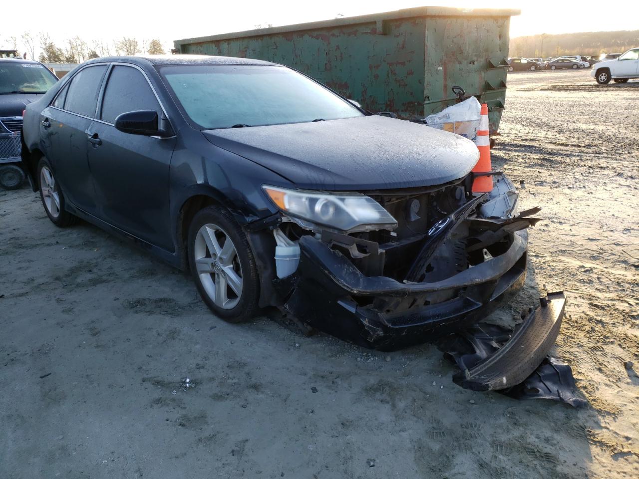 TOYOTA CAMRY L 2014 with VIN 4T1BF1FK7EU736497 - Photo from auction