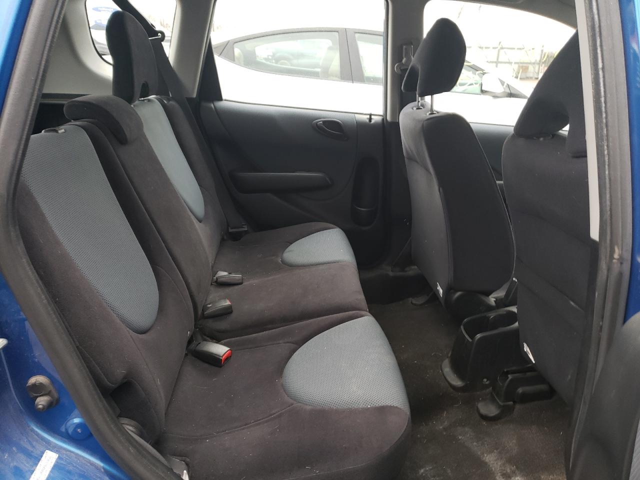 Photo 6 from auction – 2008 HONDA FIT with VIN JHMGD38468S033630
