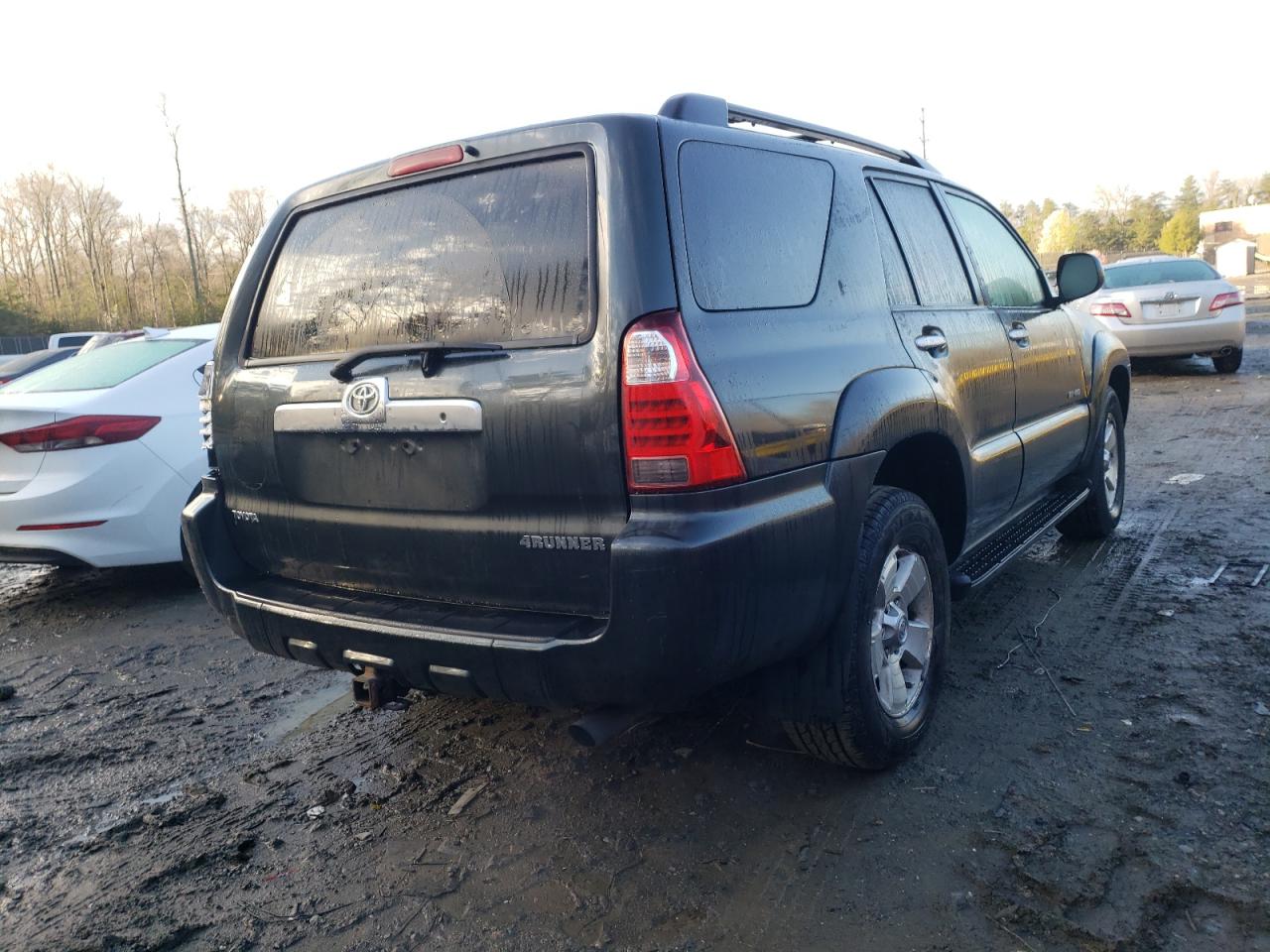 Photo 4 from auction – 2007 TOYOTA 4RUNNER SR with VIN JTEBU14R570119695