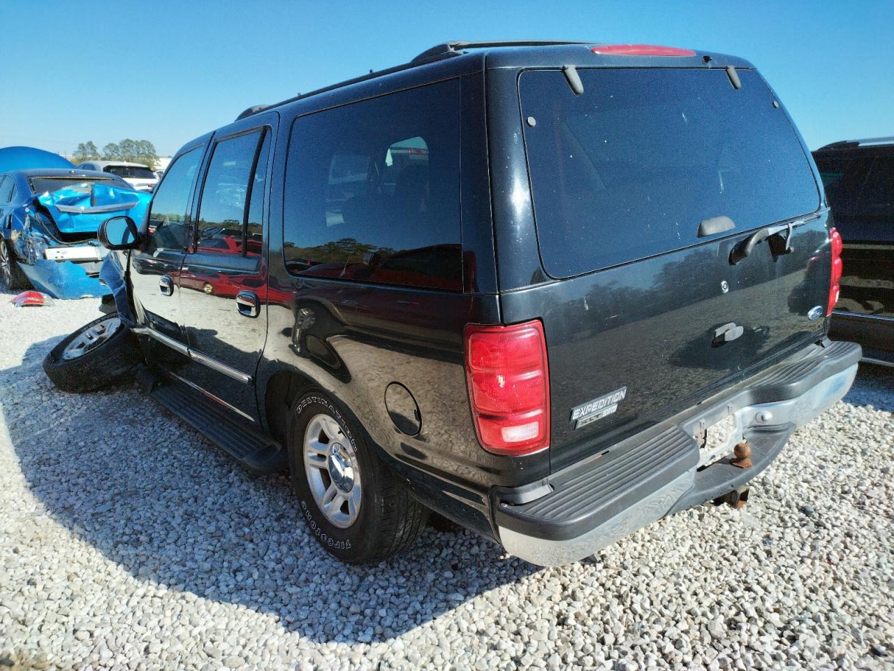 Foto 3 de la subasta – 2000 FORD EXPEDITION con VIN 1FMRU156XYLB40142
