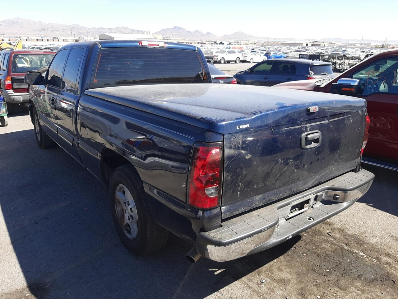 Photo 3 from auction – 2005 CHEVROLET SILVRDO LT with VIN 1GCEC19V15Z106655