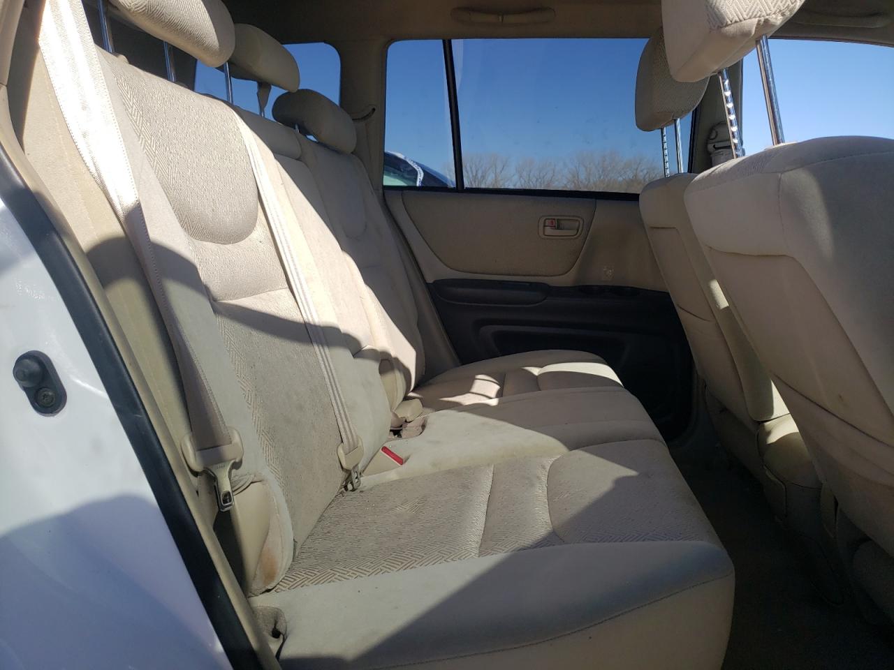 Photo 6 from auction – 2002 TOYOTA HIGHLANDER with VIN JTEHF21A820073233