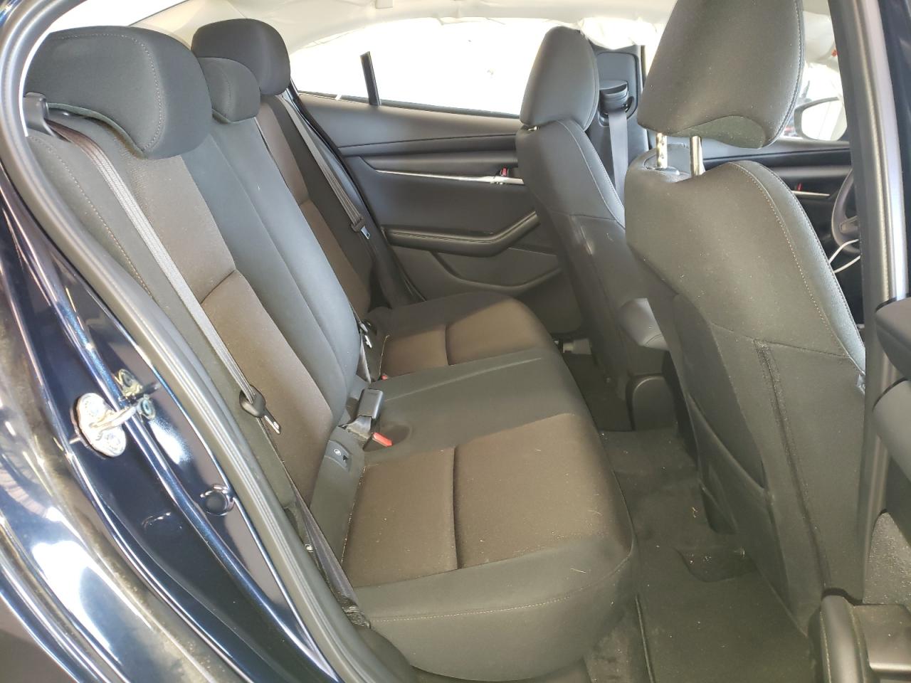 Photo 6 from auction – 2021 MAZDA 3 with VIN JM1BPAAL3M1326457