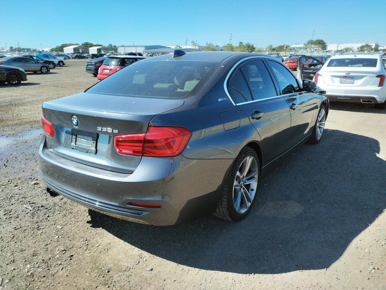 Photo 4 from auction – 2017 BMW 330E with VIN WBA8E1C3XHA156694