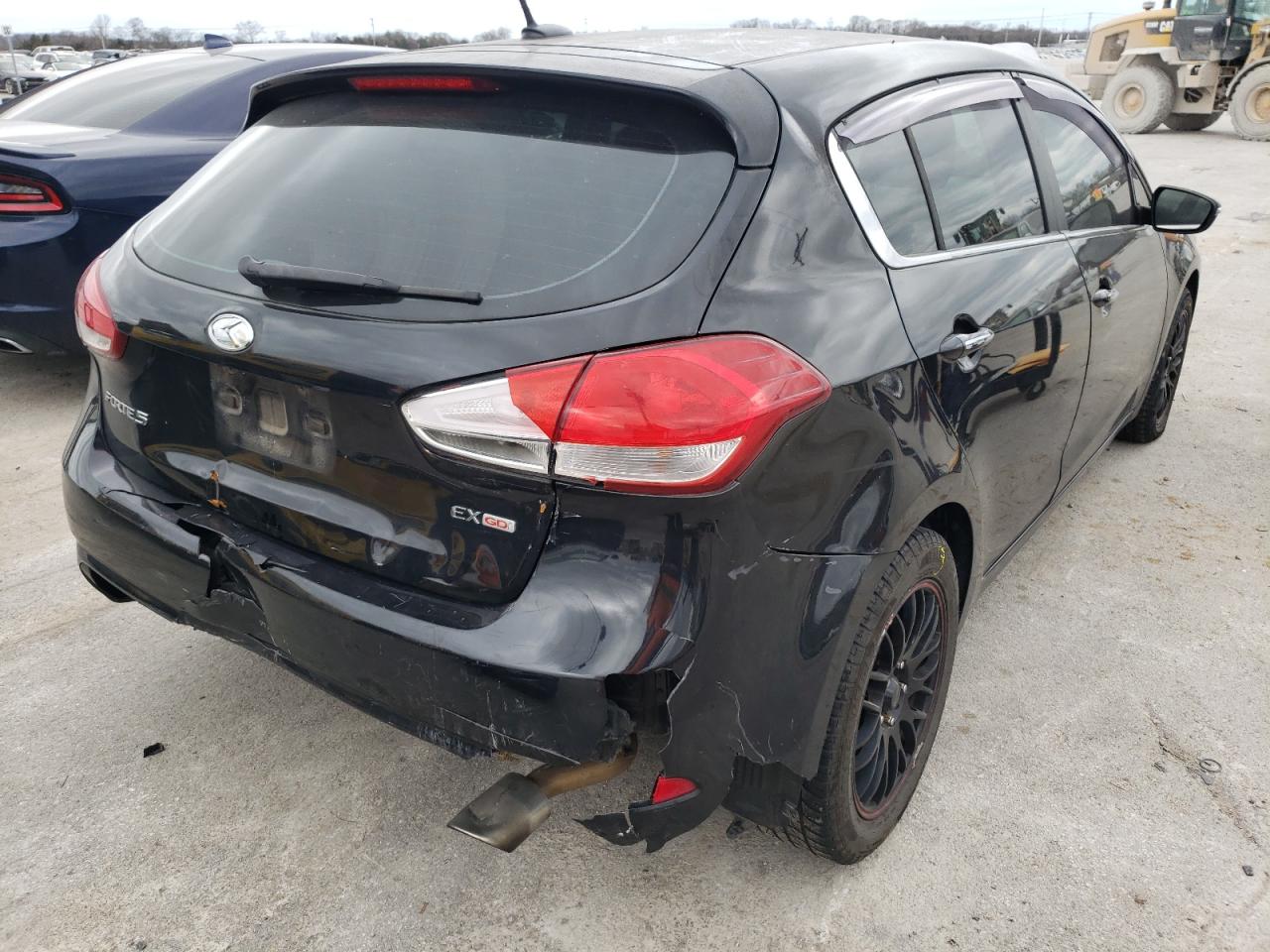 Photo 4 from auction – 2014 KIA FORTE EX with VIN KNAFX5A80E5233424