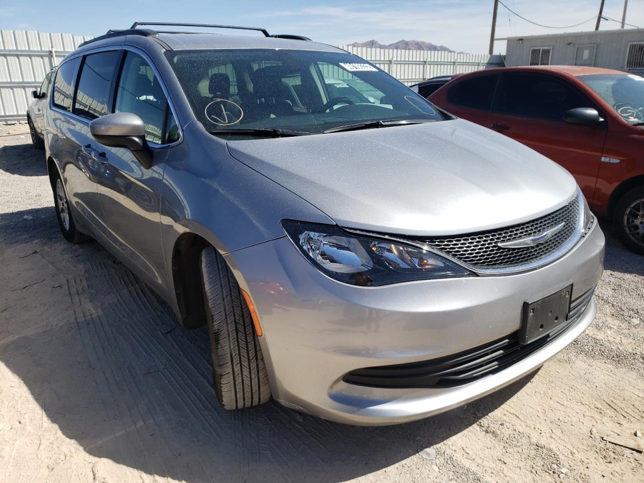 Photo 1 from auction – 2020 CHRYSLER VOYAGER LX with VIN 2C4RC1DG1LR265872
