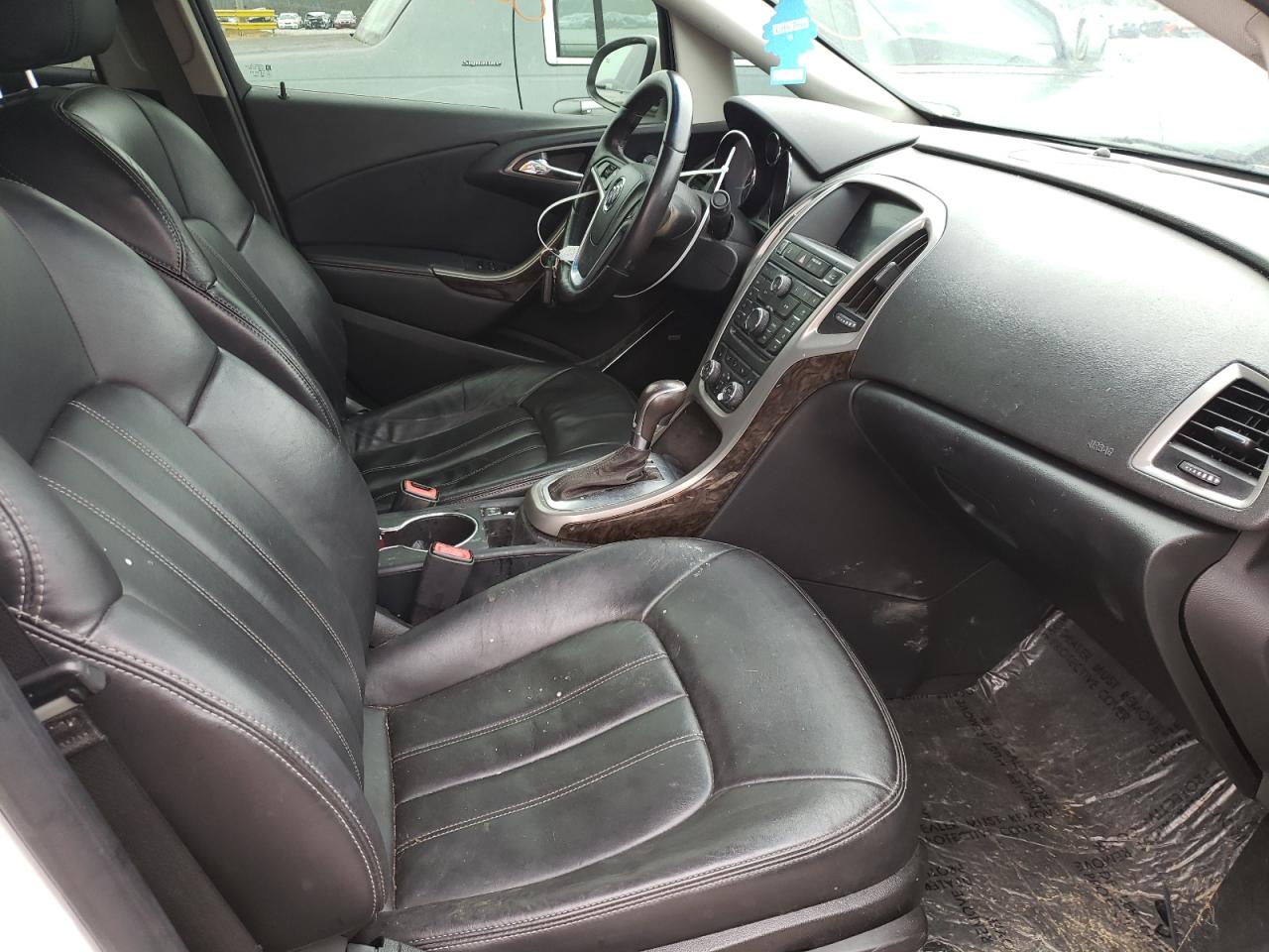 Photo 5 from auction – 2012 BUICK VERANO with VIN 1G4PS5SK4C4186008