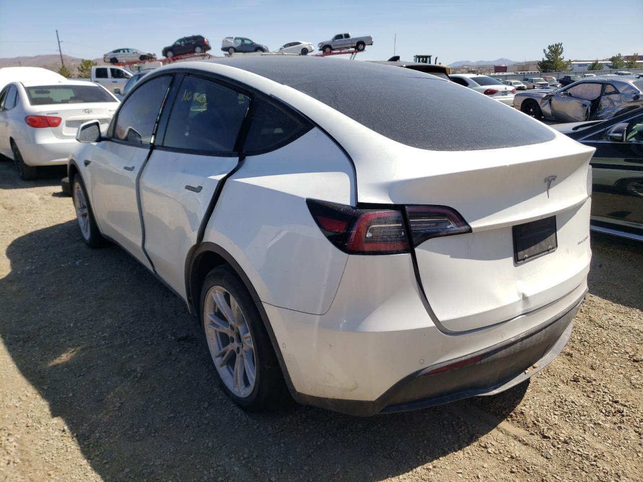 Photo 3 from auction – 2020 TESLA MODEL Y with VIN 5YJYGDEEXLF023771