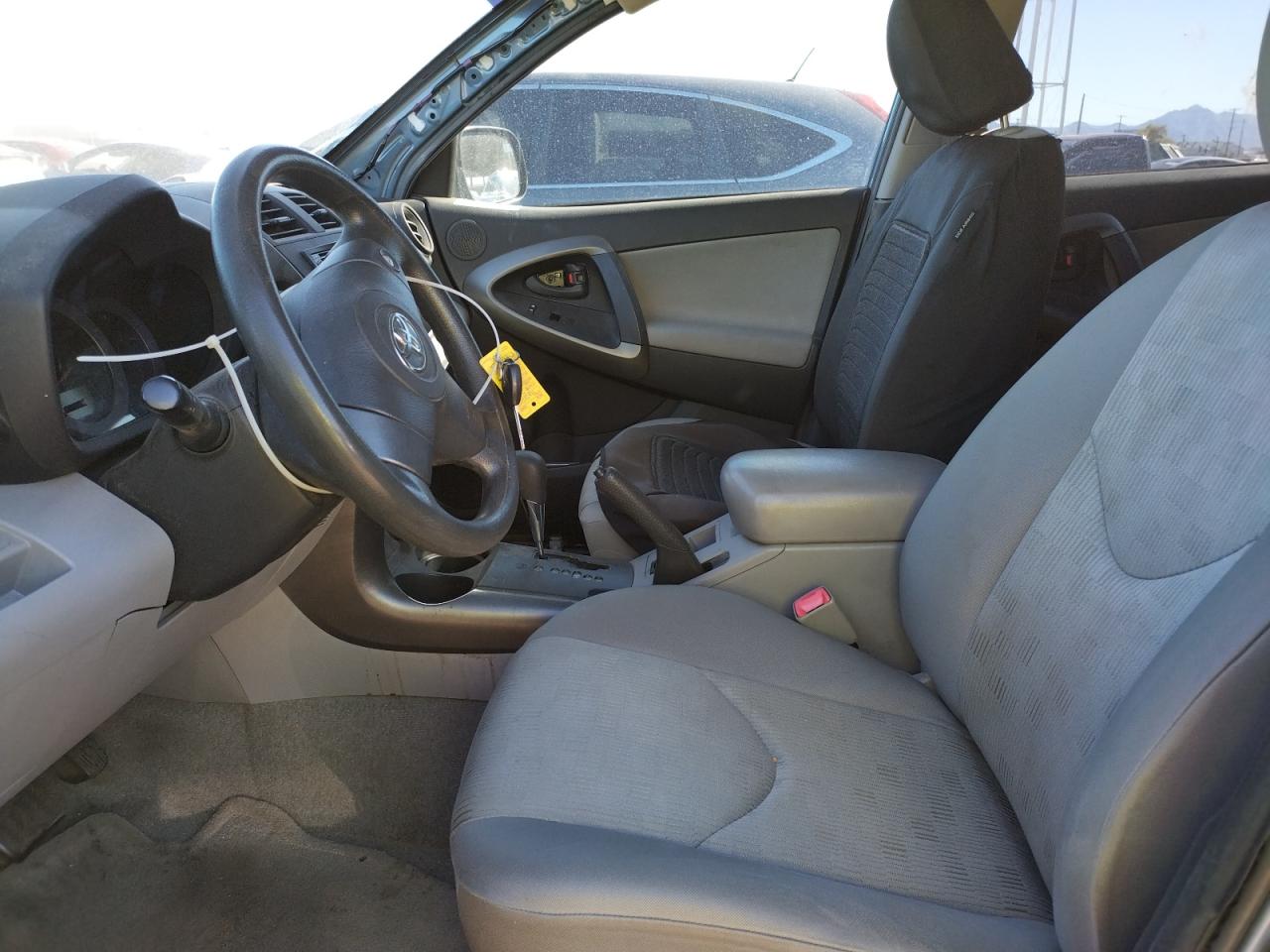 Photo 5 from auction – 2009 TOYOTA RAV4 with VIN JTMZF33VX9D004092