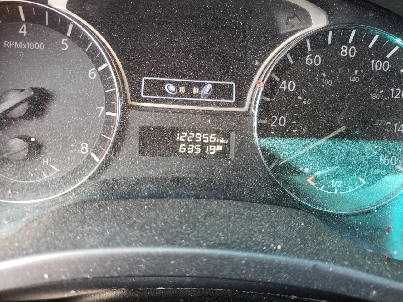 Photo 8 from auction – 2015 NISSAN PATHFINDER with VIN 5N1AR2MNXFC648282