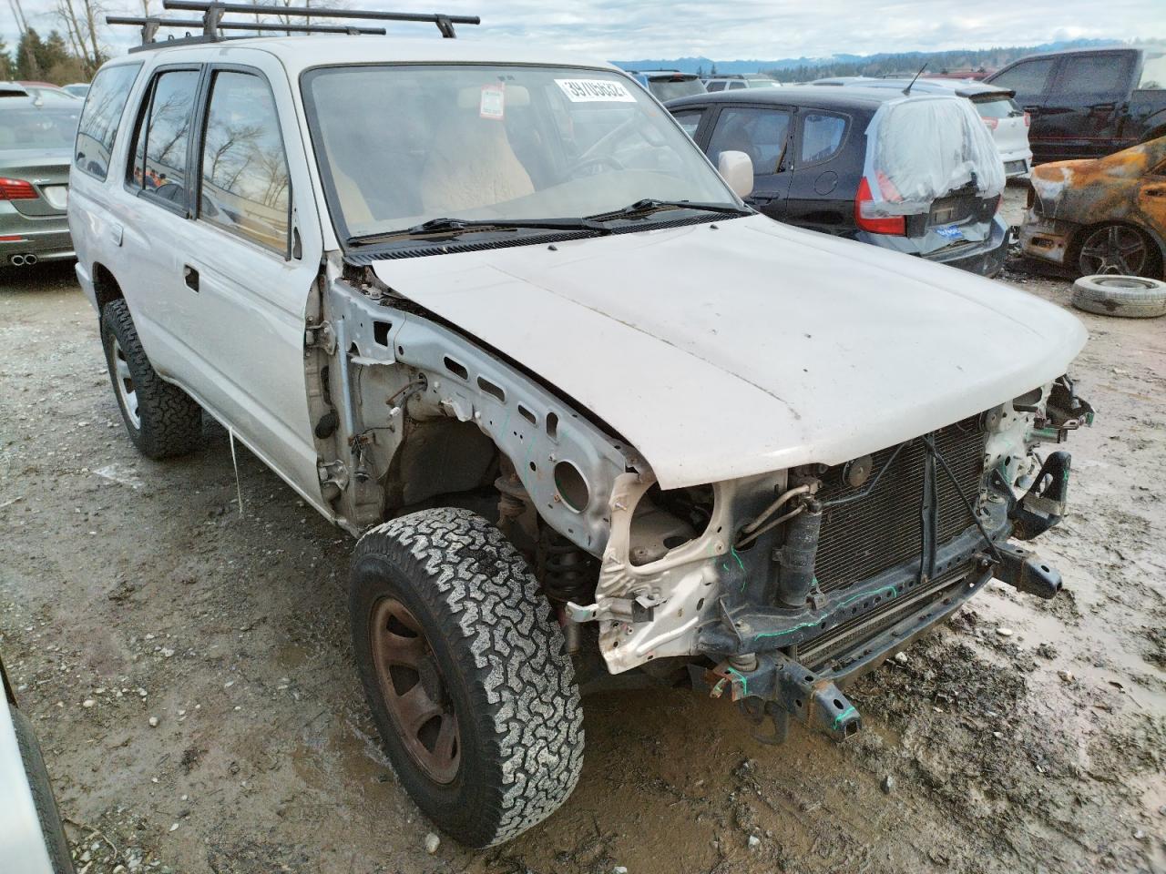 TOYOTA 4RUNNER SR 1998 with VIN JT3HN86RXW0182635 - Photo from auction