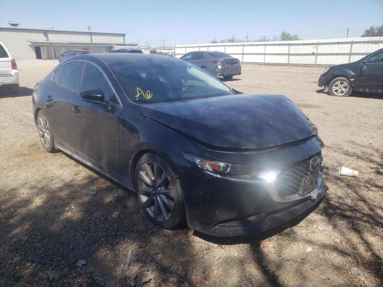MAZDA 3 PREFERRE 2019 مع رقم تعريف المركبة JM1BPACLXK1107747 - صورة من المزاد