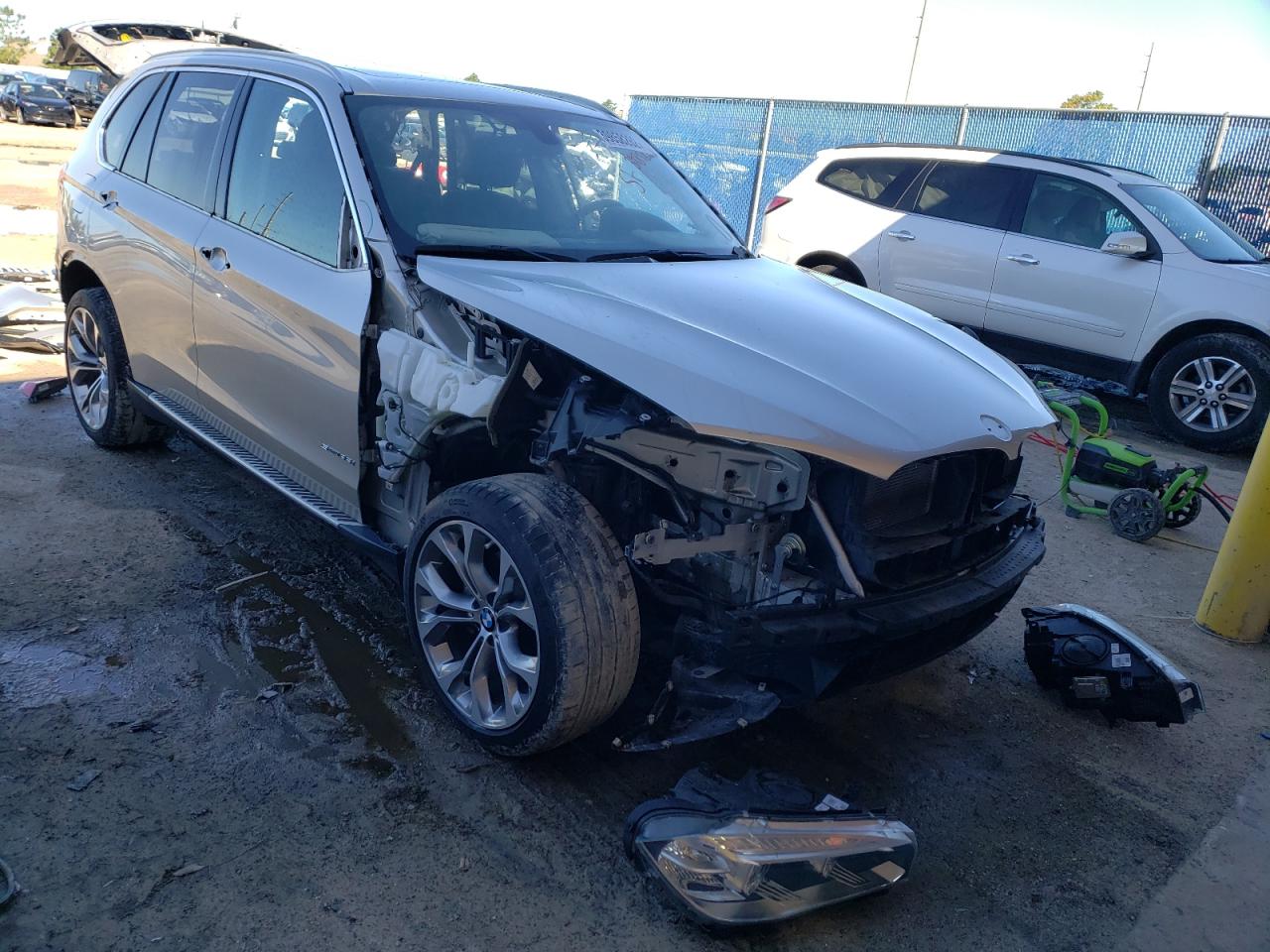BMW X5 SDRIVE3 2015 with VIN 5UXKR2C54F0H40341 - Photo from auction