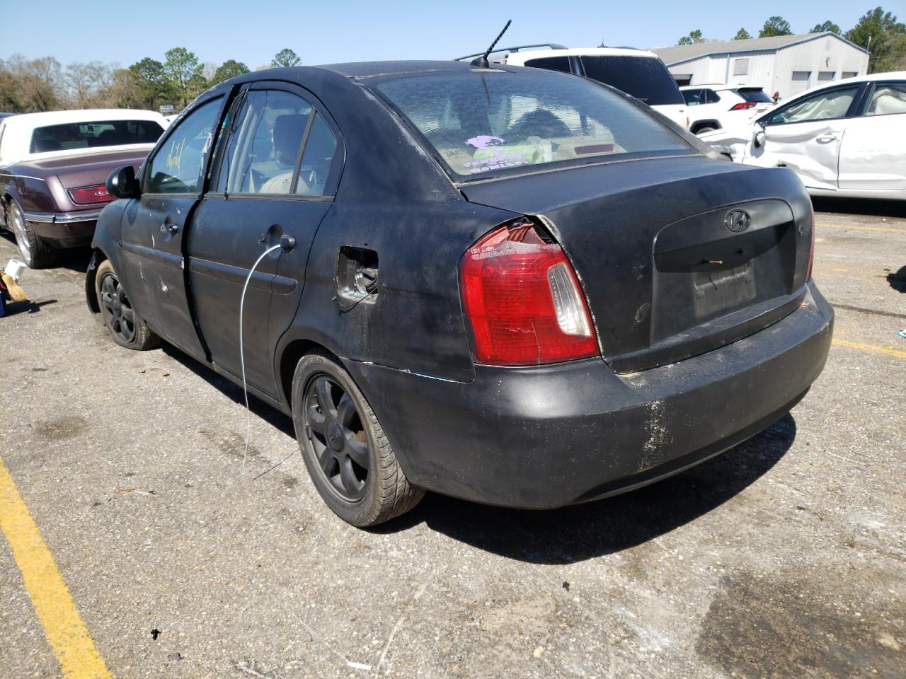 Photo 3 from auction – 2006 HYUNDAI ACCENT GLS with VIN KMHCN46C76U050334
