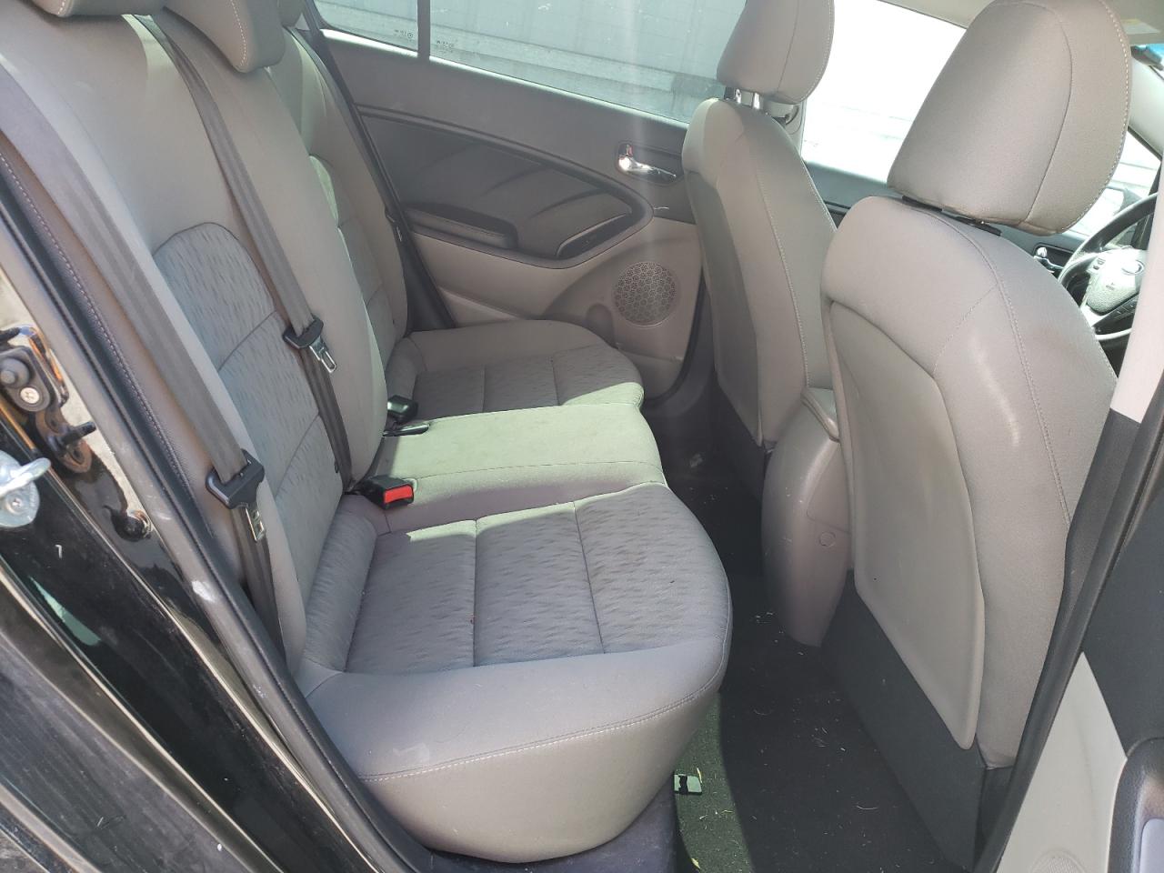 Photo 6 from auction – 2014 KIA FORTE LX with VIN KNAFK4A68E5191835
