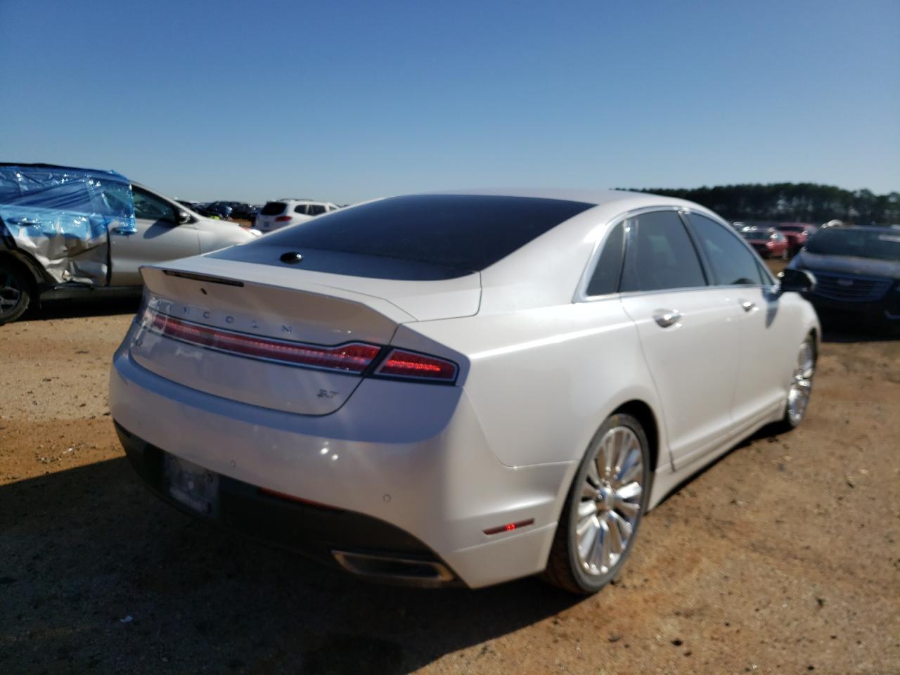 Photo 4 from auction – 2013 LINCOLN MKZ with VIN 3LN6L2GK2DR806430