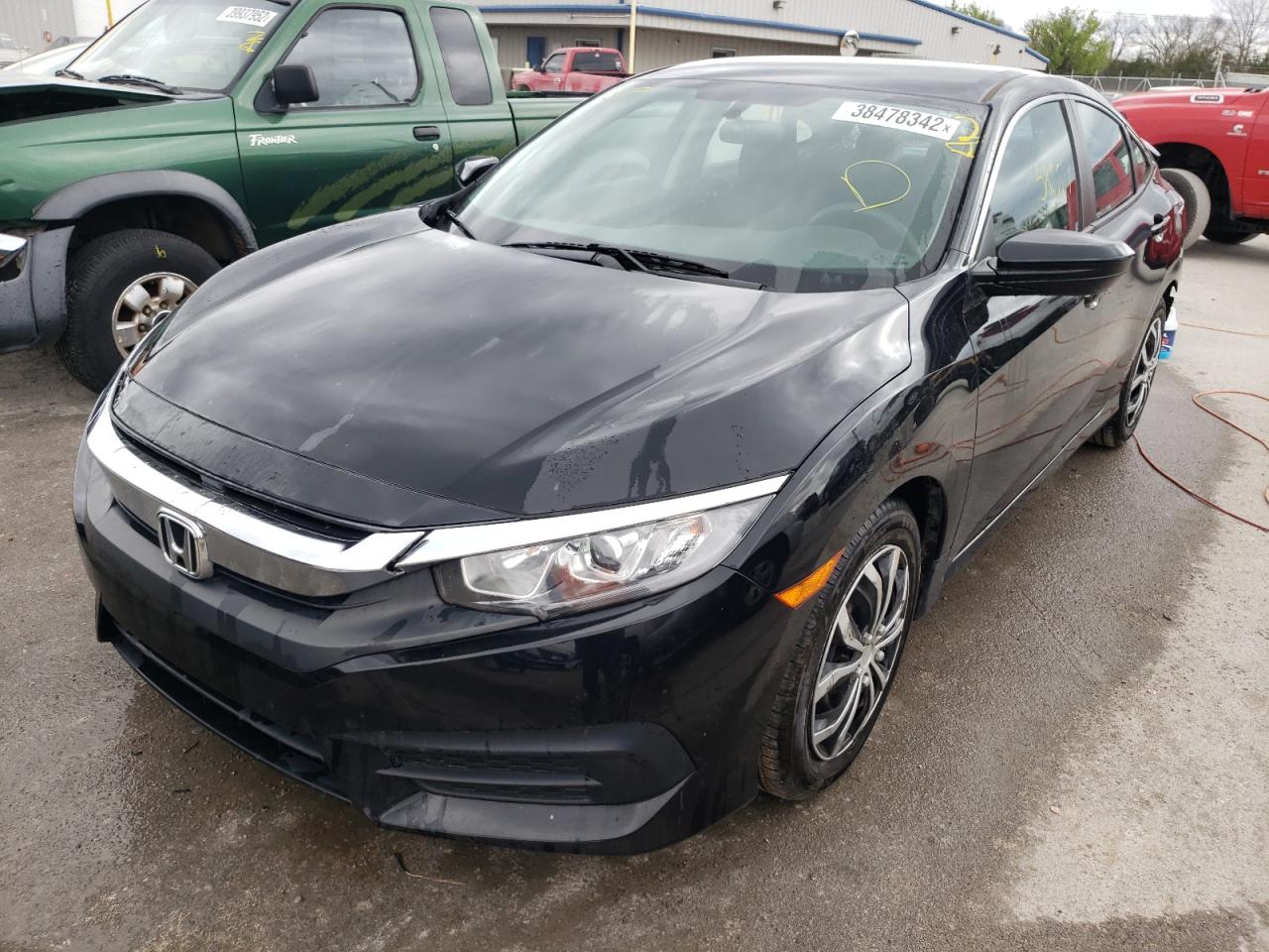 Photo 2 from auction – 2017 HONDA CIVIC LX with VIN 19XFC2F50HE063974