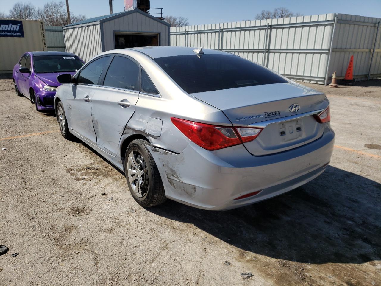 Photo 3 from auction – 2012 HYUNDAI SONATA GLS with VIN 5NPEB4AC1CH355265