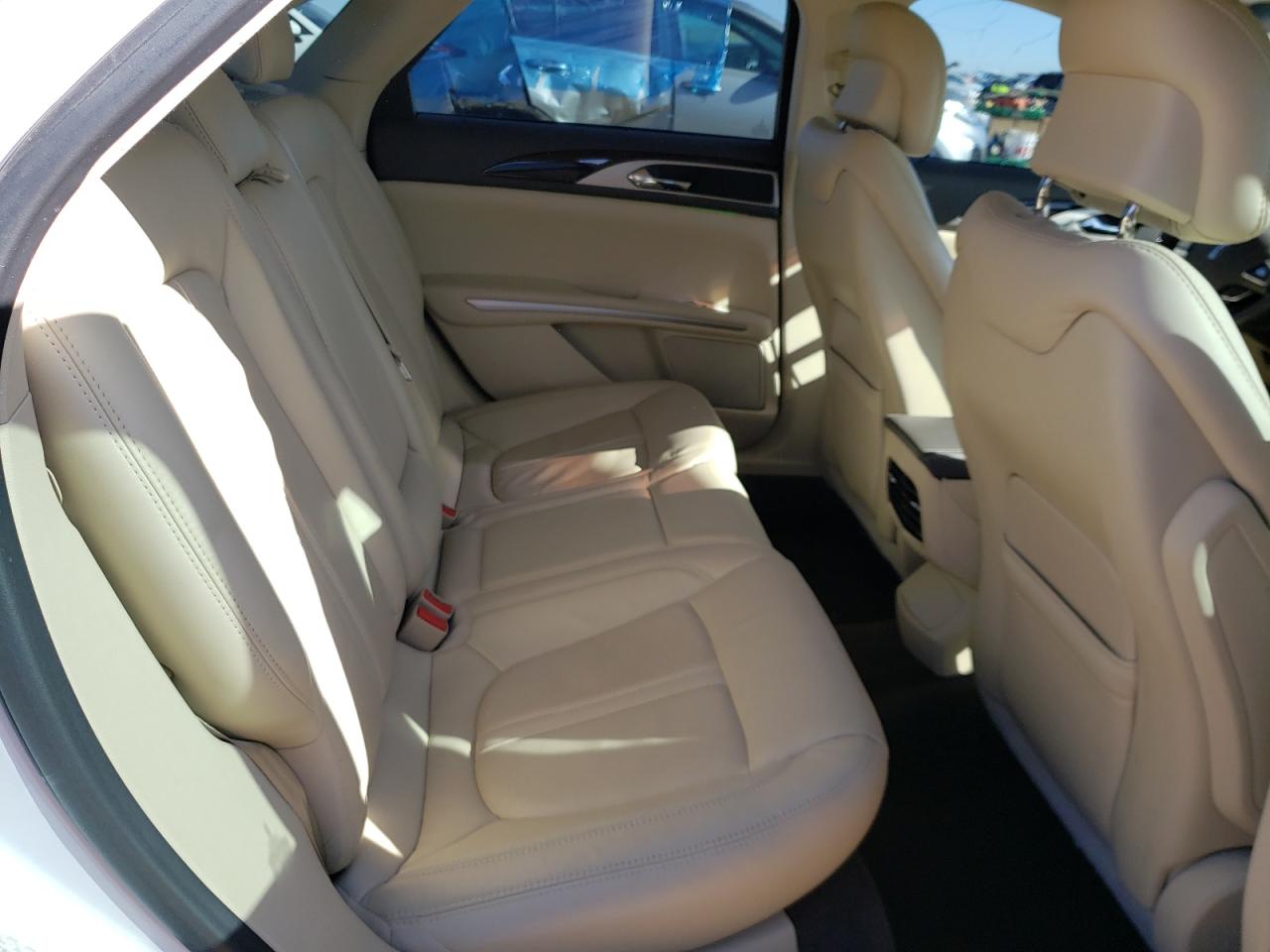 Photo 6 from auction – 2013 LINCOLN MKZ with VIN 3LN6L2GK2DR806430