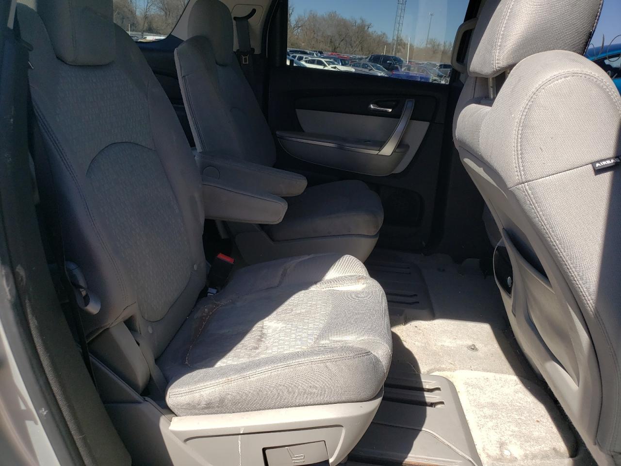 Photo 6 from auction – 2010 GMC ACADIA SLE with VIN 1GKLRLED6AJ107960