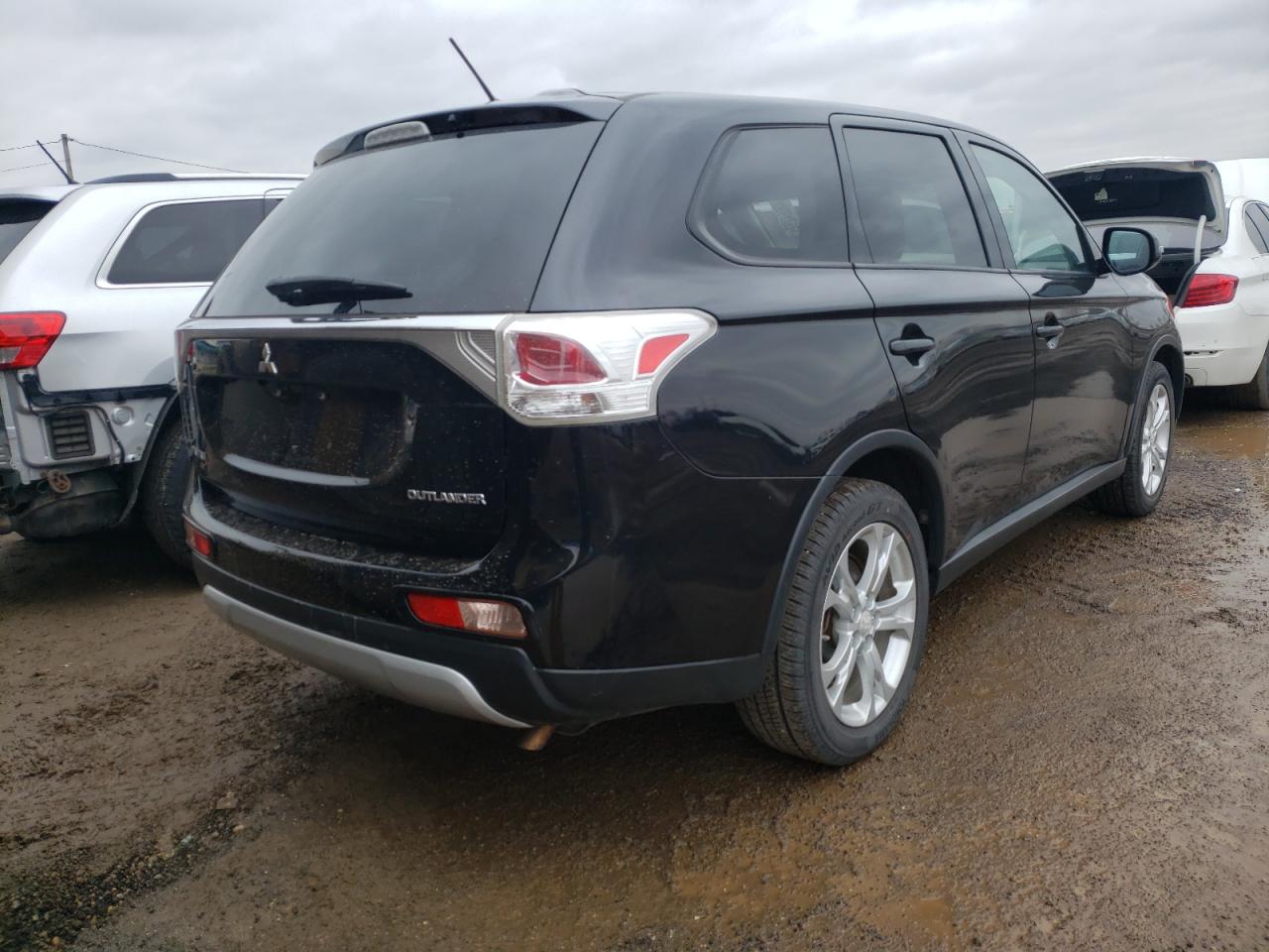 Photo 4 from auction – 2015 MITSUBISHI OUTLANDER with VIN JA4AD3A39FZ010592