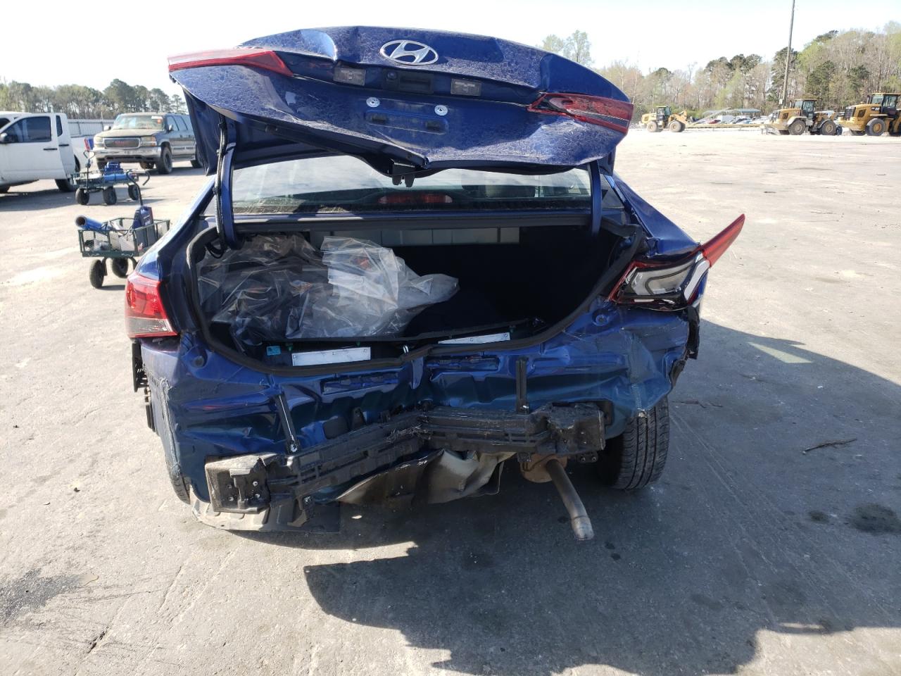 Photo 9 from auction – 2019 HYUNDAI ACCENT SE with VIN 3KPC24A39KE051613