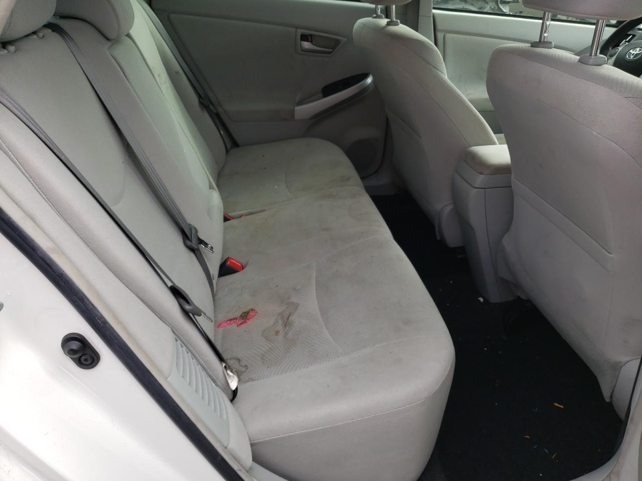 Photo 6 from auction – 2014 TOYOTA PRIUS with VIN JTDKN3DU1E1747567