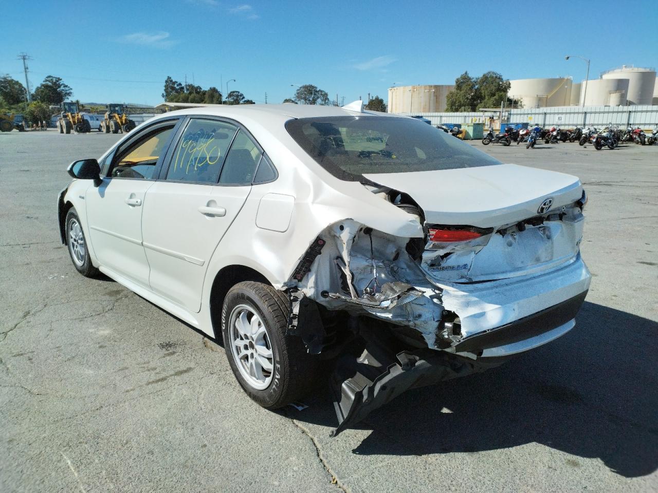 Photo 3 from auction – 2020 TOYOTA COROLLA LE with VIN JTDEBRBE1LJ007602