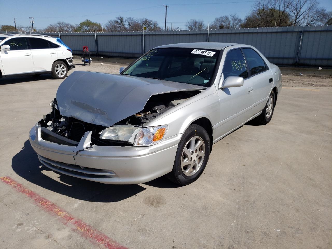 Photo 2 from auction – 2001 TOYOTA CAMRY LE with VIN 4T1BF22K41U969355