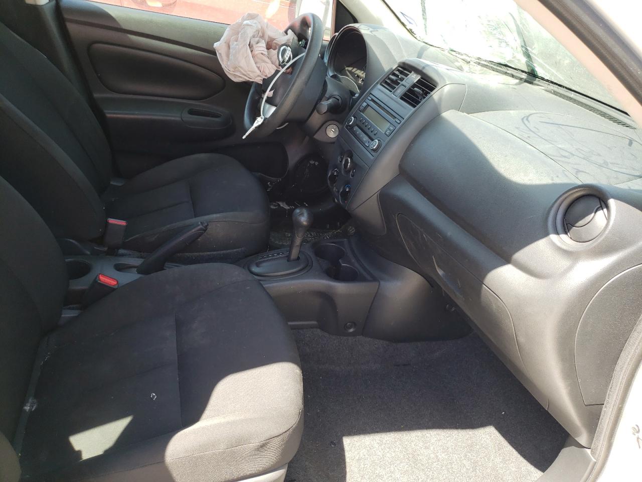 Photo 5 from auction – 2016 NISSAN VERSA S with VIN 3N1CN7APXGL816619