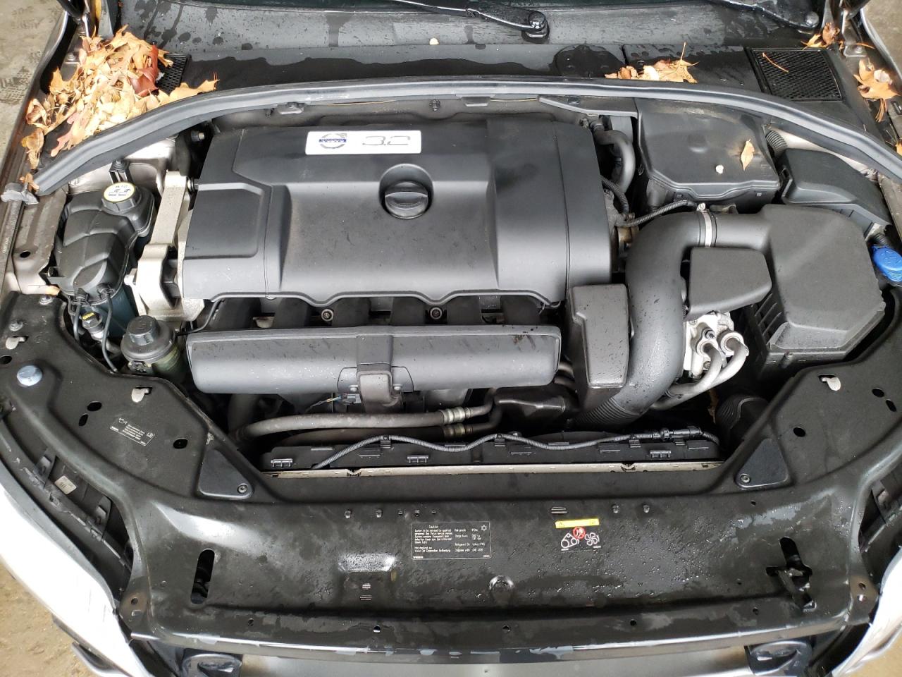 Photo 7 from auction – 2011 VOLVO XC70 3.2 with VIN YV4940BZ2B1105088