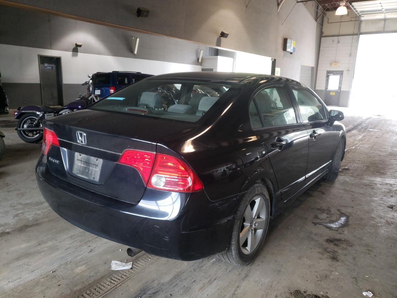 Photo 4 from auction – 2008 HONDA CIVIC EX with VIN 1HGFA15828L061731