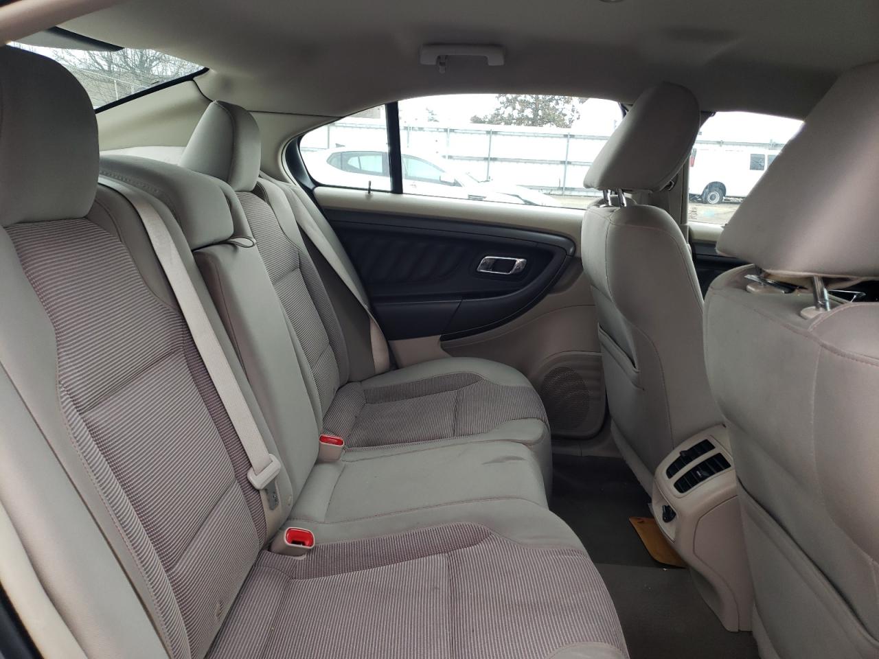 صورة رقم 6 من المزاد - 2010 FORD TAURUS SEL مع VIN 1FAHP2EW4AG127954