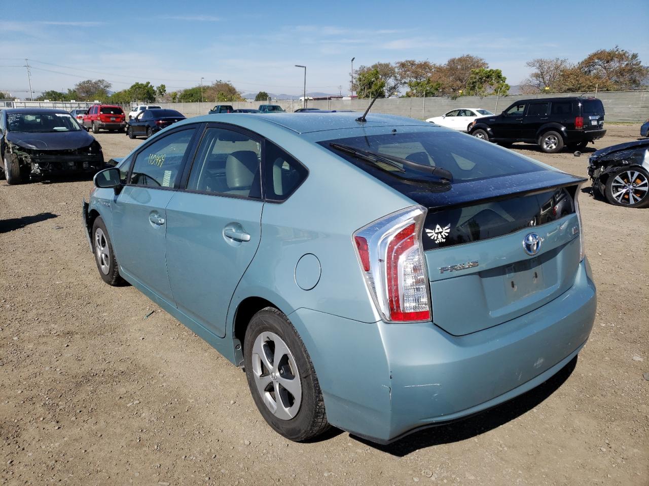 Photo 3 from auction – 2013 TOYOTA PRIUS with VIN JTDKN3DU8D1660604