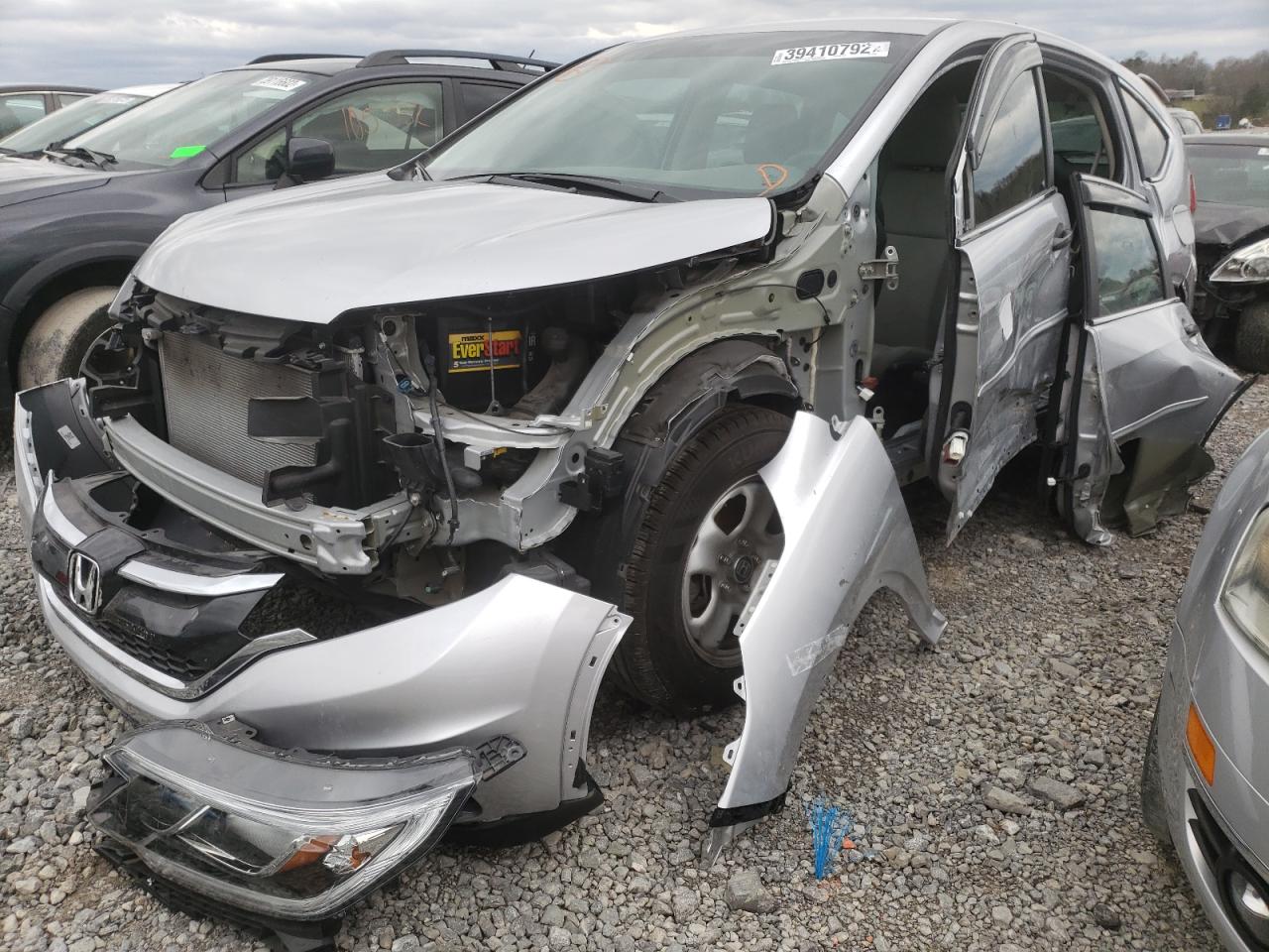 Photo 2 from auction – 2016 HONDA CR-V LX with VIN 2HKRM3H38GH535568